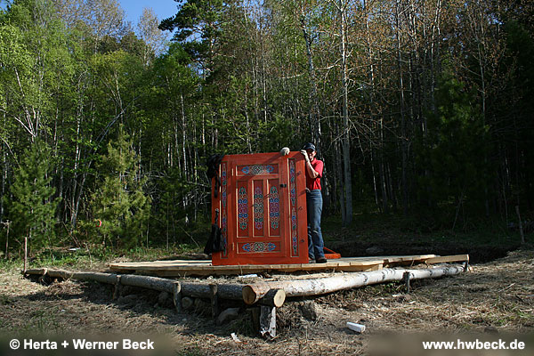 zurck zur Galeriebersicht - Jurtenbau