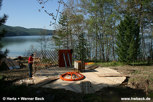 zurck zur Galeriebersicht - Jurtenbau