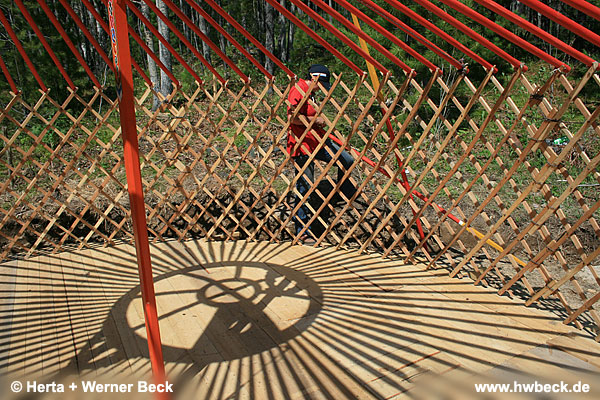 zurck zur Galeriebersicht - Jurtenbau