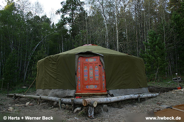 zurck zur Galeriebersicht - Jurtenbau