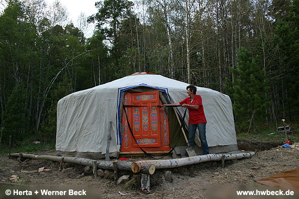 zurck zur Galeriebersicht - Jurtenbau