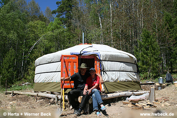 zurck zur Galeriebersicht - Jurtenbau